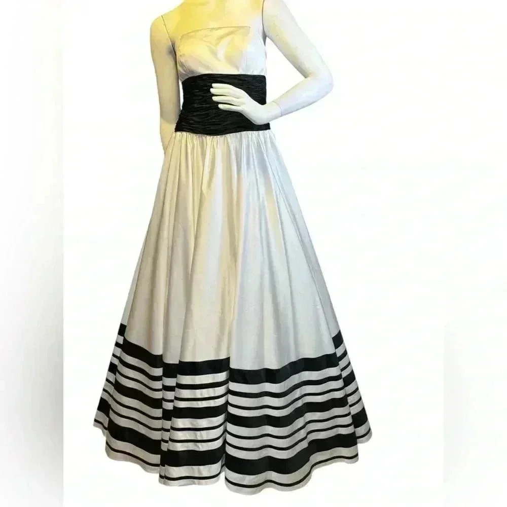 Terani Strapless Dress Black And White Color Size 4.
